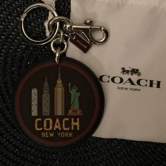 🆕 Coach New York Key Fob & Bag Charm - Picture 2 of 6